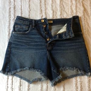 Good American button up shorts